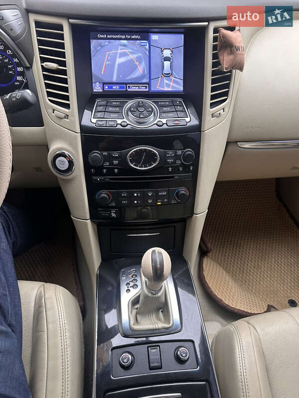 Внедорожник / Кроссовер Infiniti QX70 2016 в Киеве фото 9 Внедорожник / Кроссовер Infiniti QX70 2016 в Киеве