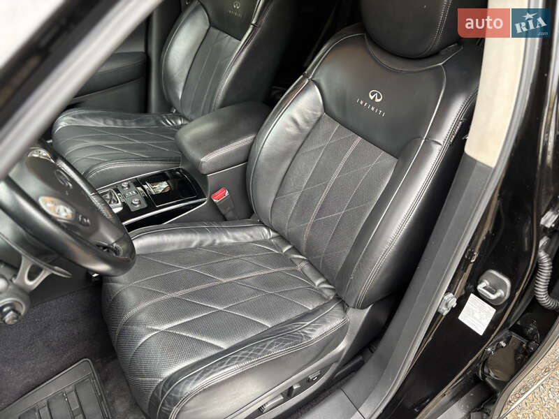 Внедорожник / Кроссовер Infiniti QX70 2013 в Киеве