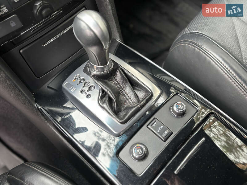 Внедорожник / Кроссовер Infiniti QX70 2013 в Киеве