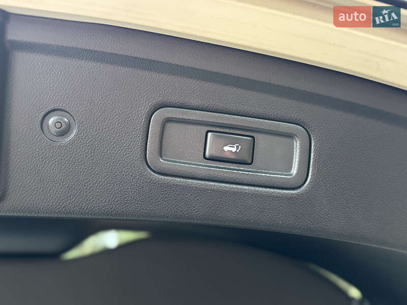 Внедорожник / Кроссовер Infiniti QX70 2013 в Киеве