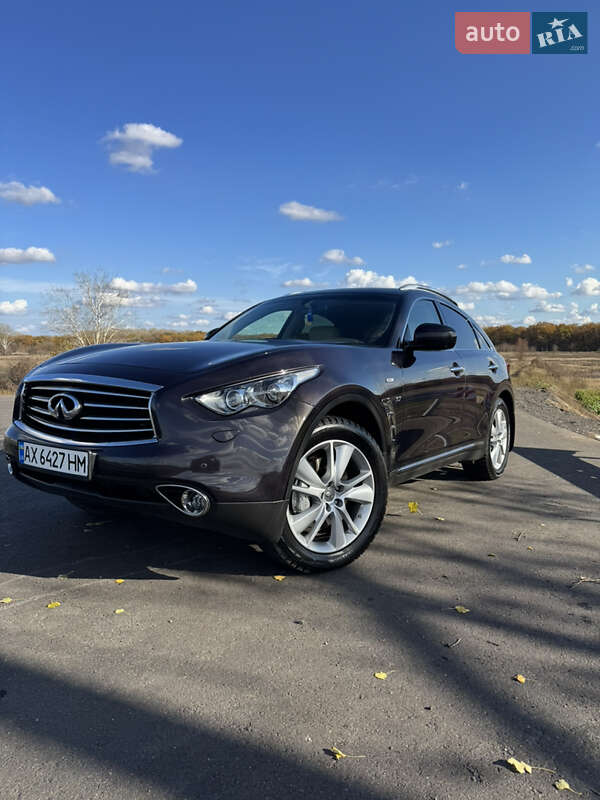 Внедорожник / Кроссовер Infiniti QX70 2013 в Харькове