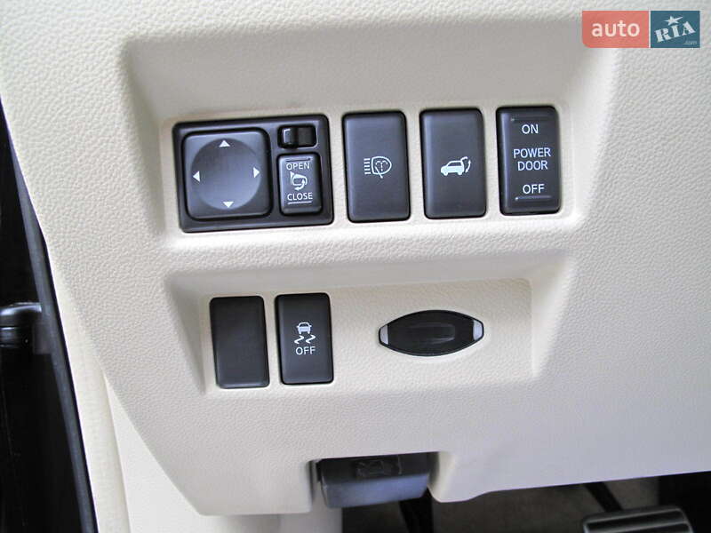 Позашляховик / Кросовер Infiniti QX70 2013 в Києві