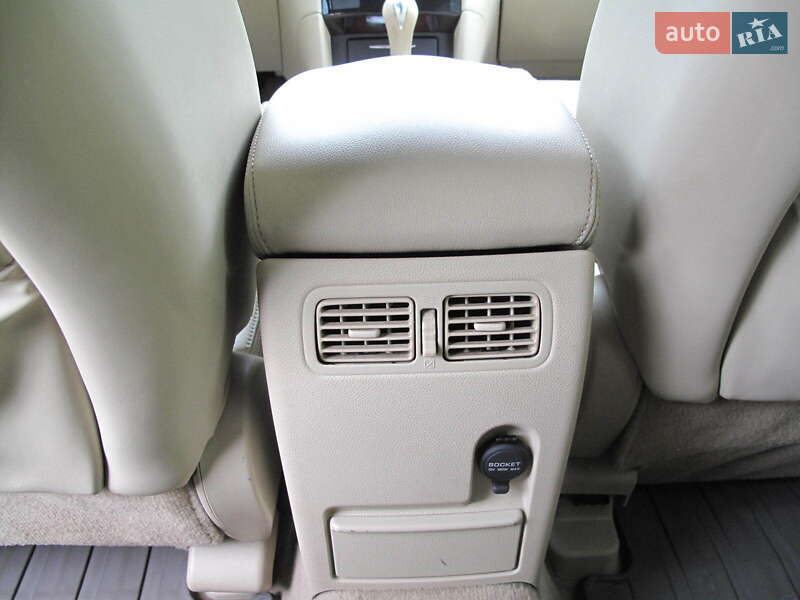 Позашляховик / Кросовер Infiniti QX70 2013 в Києві