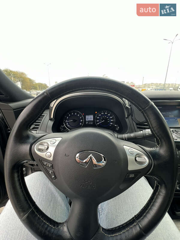 Внедорожник / Кроссовер Infiniti QX70 2017 в Одессе