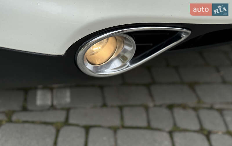 Внедорожник / Кроссовер Infiniti QX70 2016 в Тернополе фото 28 Внедорожник / Кроссовер Infiniti QX70 2016 в Тернополе