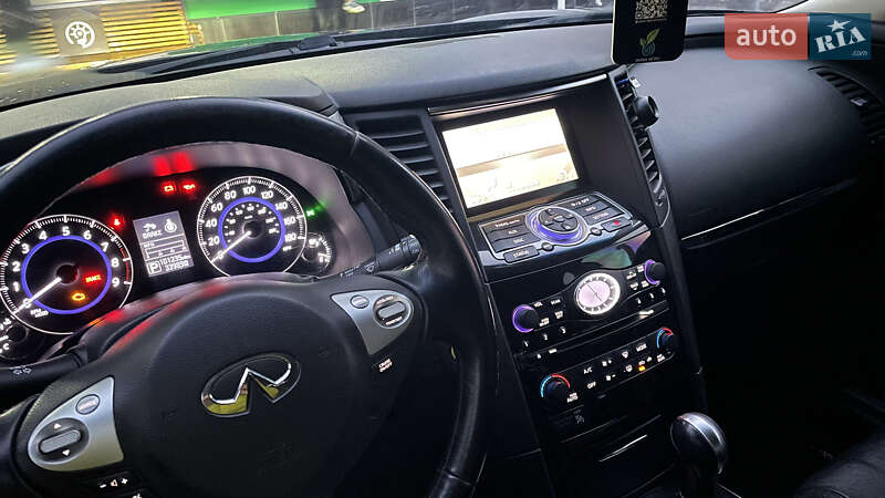 Внедорожник / Кроссовер Infiniti QX70 2017 в Черкассах