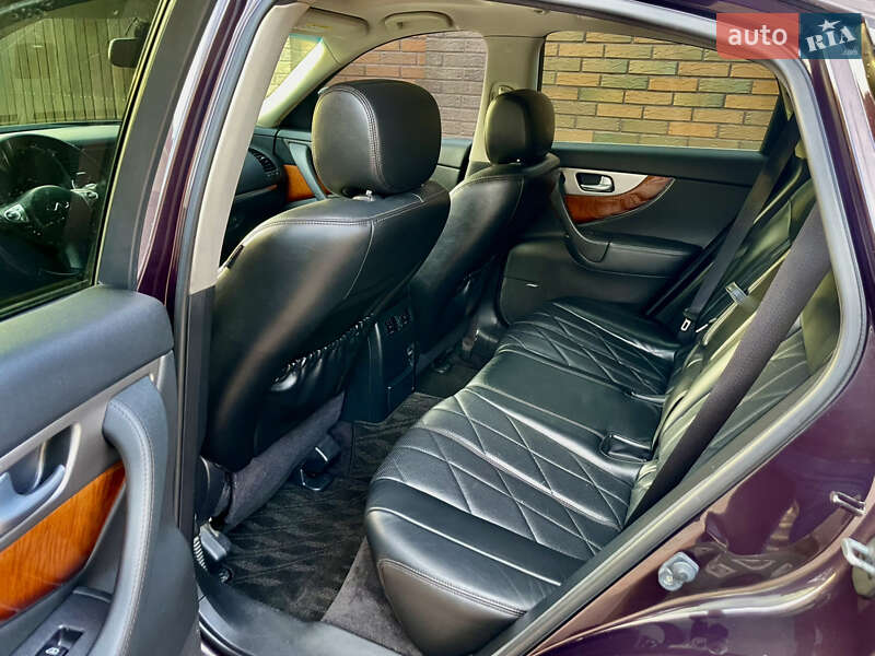 Внедорожник / Кроссовер Infiniti QX70 2014 в Киеве фото 13 Внедорожник / Кроссовер Infiniti QX70 2014 в Киеве