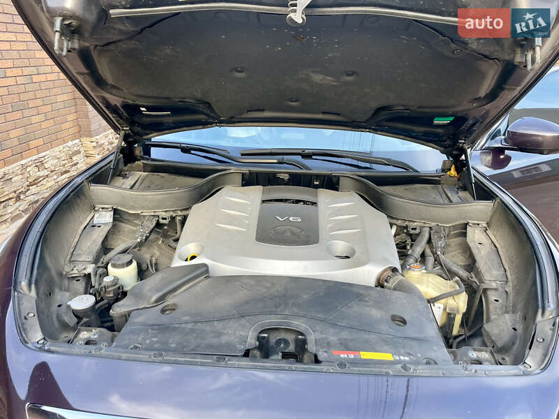 Внедорожник / Кроссовер Infiniti QX70 2014 в Киеве фото 30 Внедорожник / Кроссовер Infiniti QX70 2014 в Киеве