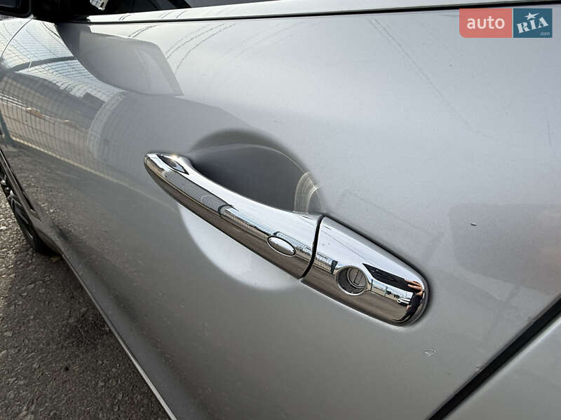 Внедорожник / Кроссовер Infiniti QX70 2015 в Киеве