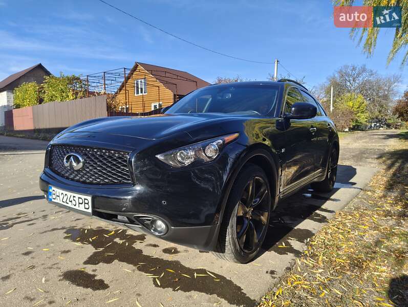 Внедорожник / Кроссовер Infiniti QX70 2016 в Первомайске фото 10 Внедорожник / Кроссовер Infiniti QX70 2016 в Первомайске