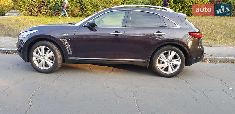 Внедорожник / Кроссовер Infiniti QX70 2013 в Киеве фото 3 Внедорожник / Кроссовер Infiniti QX70 2013 в Киеве