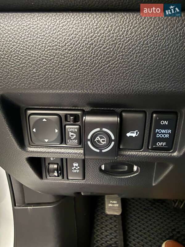 Позашляховик / Кросовер Infiniti QX70 2017 в Дніпрі