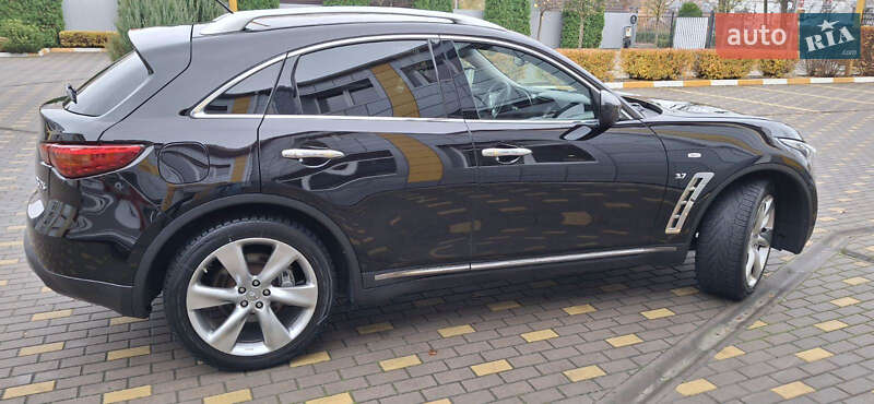 Внедорожник / Кроссовер Infiniti QX70 2017 в Ворзеле фото 7 Внедорожник / Кроссовер Infiniti QX70 2017 в Ворзеле
