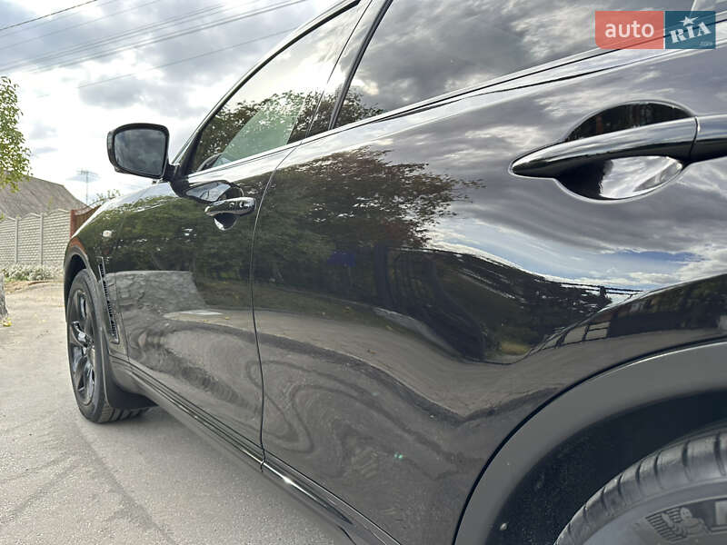 Внедорожник / Кроссовер Infiniti QX70 2013 в Полтаве