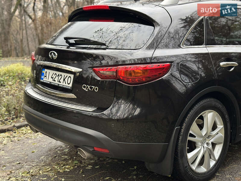 Внедорожник / Кроссовер Infiniti QX70 2013 в Киеве фото 9 Внедорожник / Кроссовер Infiniti QX70 2013 в Киеве