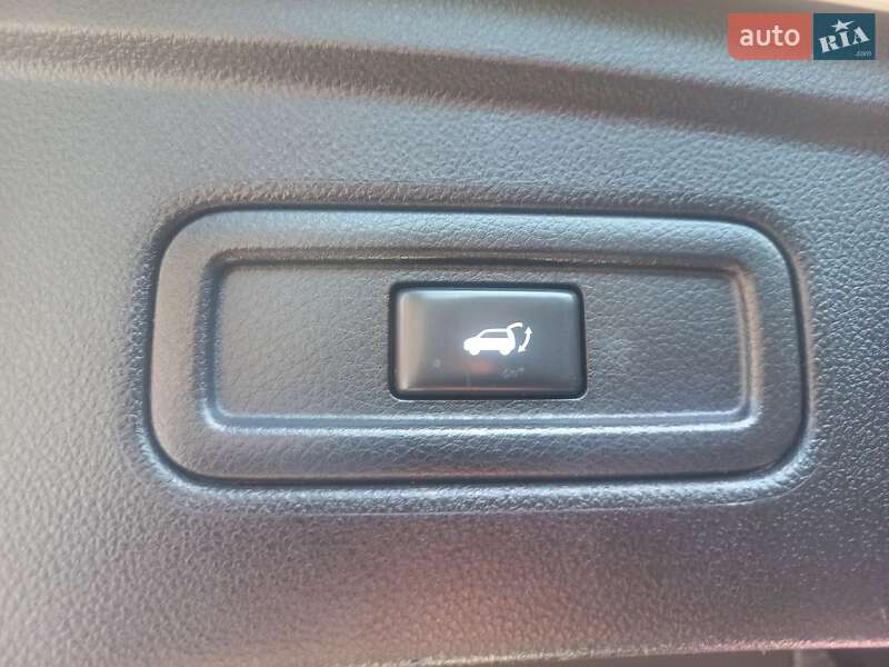 Внедорожник / Кроссовер Infiniti QX70 2013 в Хмельницком