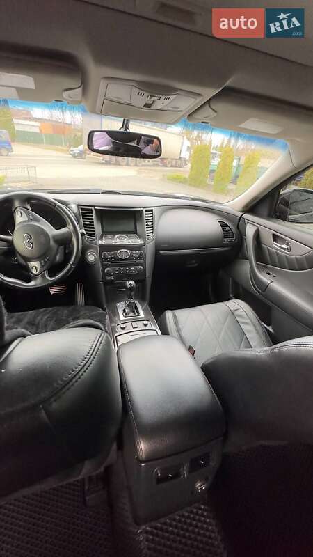 Внедорожник / Кроссовер Infiniti QX70 2013 в Хмельницком