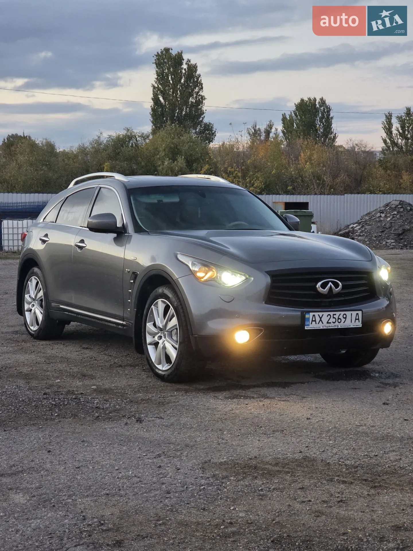 Infiniti QX70 2017 VIN JN1TCNS51U0600427 фото оголошення 12 з 14