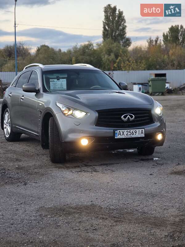 Внедорожник / Кроссовер Infiniti QX70 2017 в Днепре