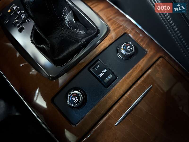 Внедорожник / Кроссовер Infiniti QX70 2013 в Киеве