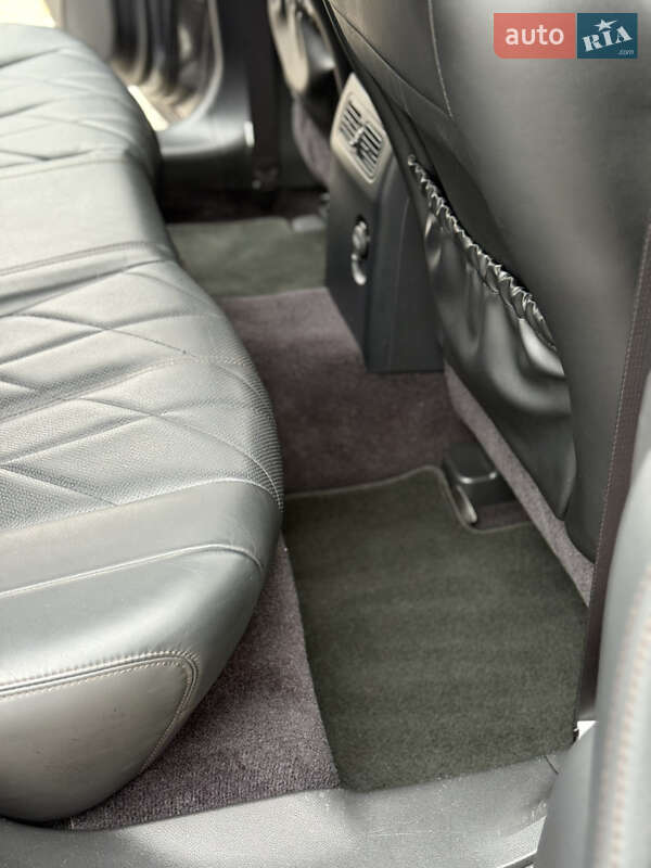 Внедорожник / Кроссовер Infiniti QX70 2015 в Александрие