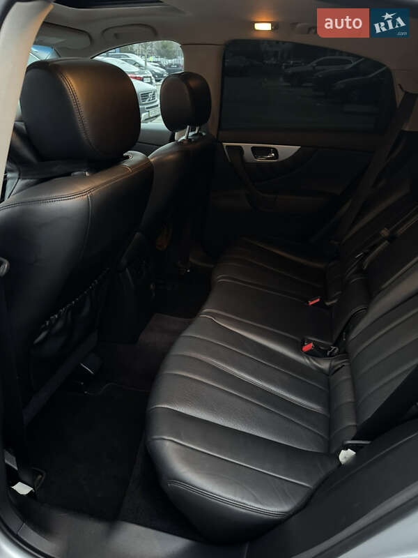 Позашляховик / Кросовер Infiniti QX70 2016 в Києві