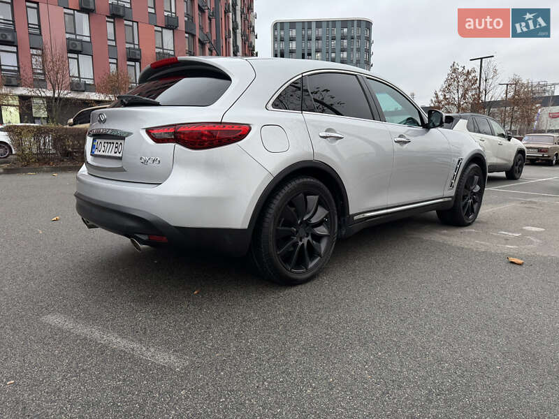 Позашляховик / Кросовер Infiniti QX70 2016 в Києві