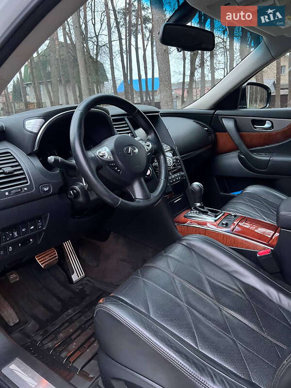 Внедорожник / Кроссовер Infiniti QX70 2015 в Киеве