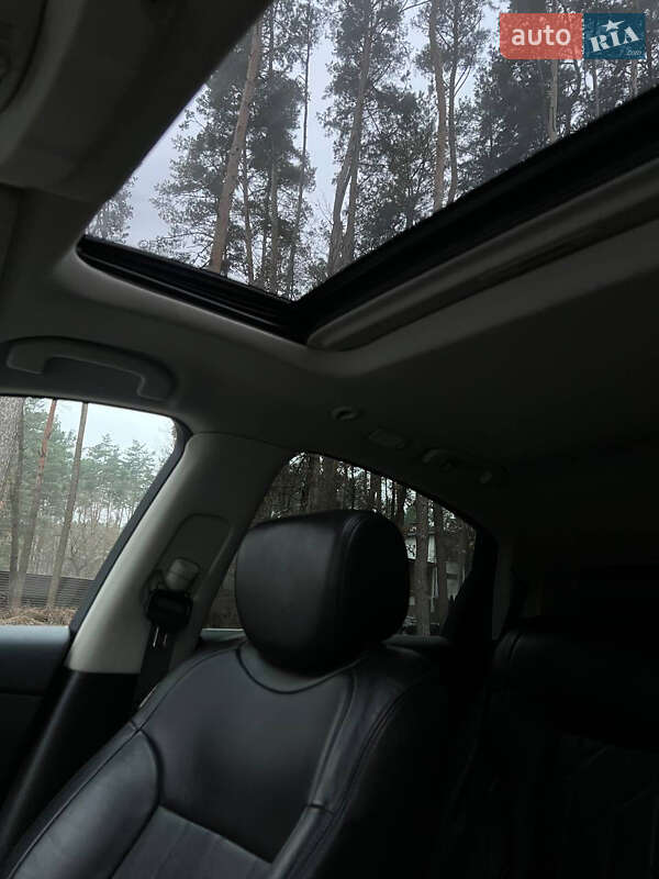 Внедорожник / Кроссовер Infiniti QX70 2015 в Киеве