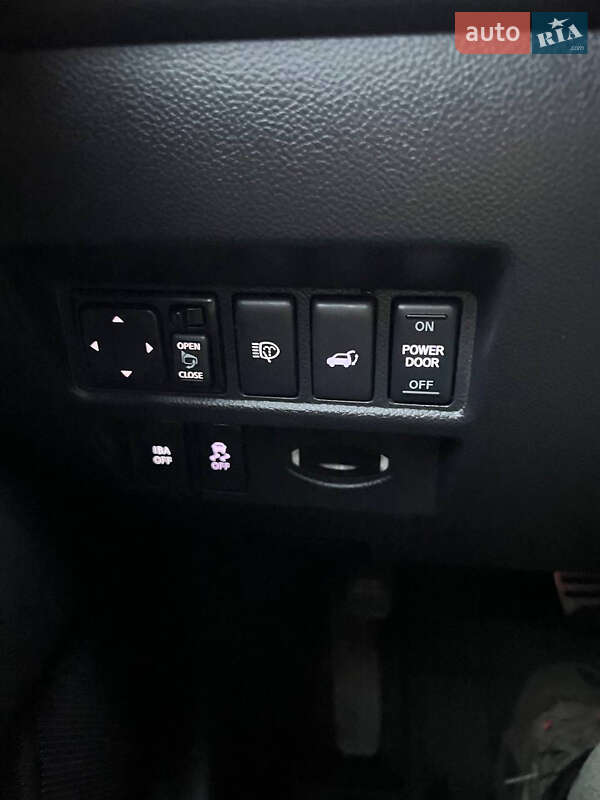 Внедорожник / Кроссовер Infiniti QX70 2015 в Киеве