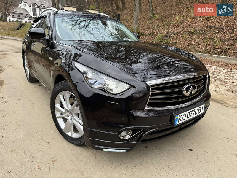 Infiniti QX70 2016
