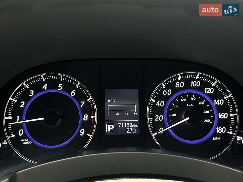 Внедорожник / Кроссовер Infiniti QX70 2016 в Николаеве