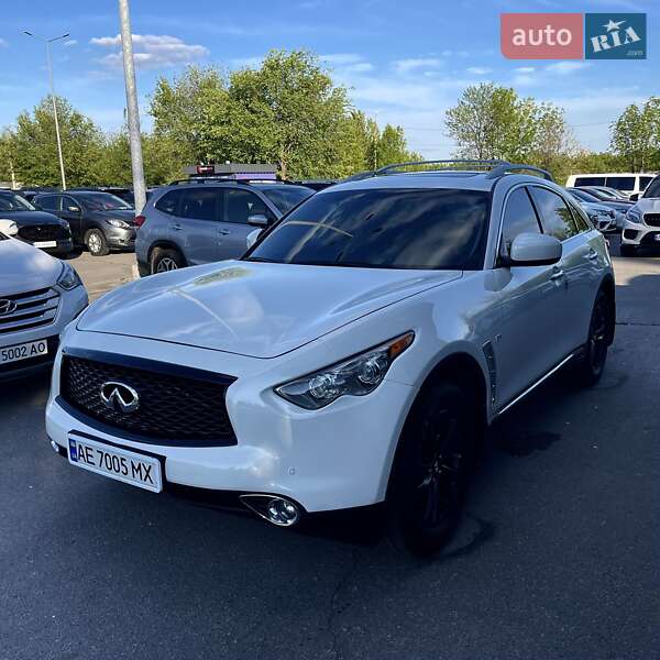 Infiniti QX70 2017
