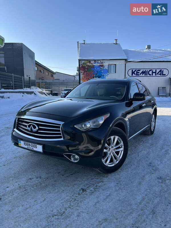 Infiniti QX70 2014