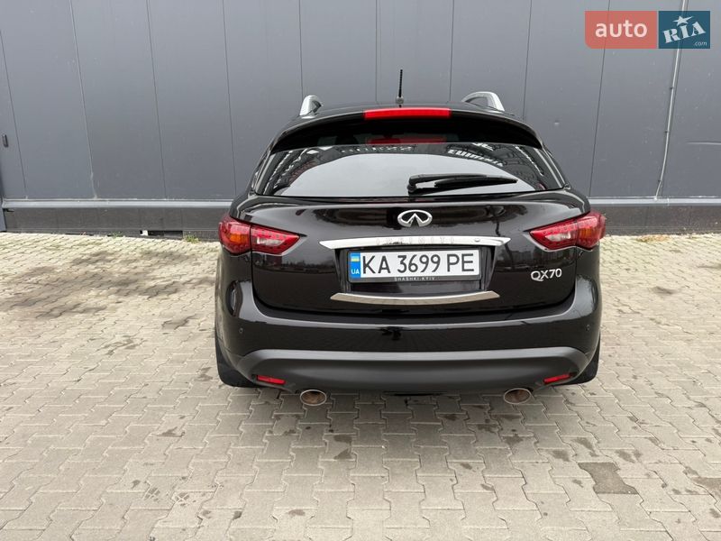 Внедорожник / Кроссовер Infiniti QX70 2014 в Киеве