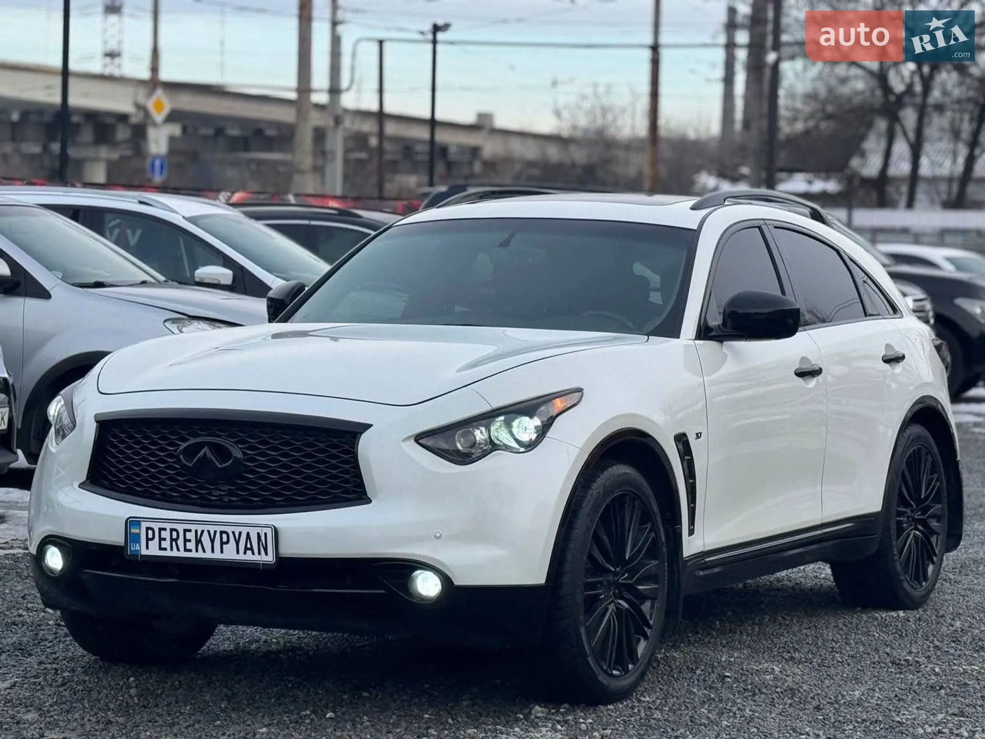 Infiniti QX70 2017 VIN JN1TCNS51U0600427 фото оголошення 3 з 14