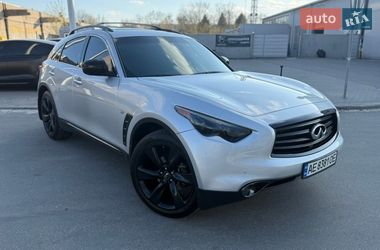 Позашляховик / Кросовер Infiniti QX70 2016 в Дніпрі