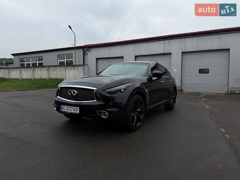 Infiniti QX70