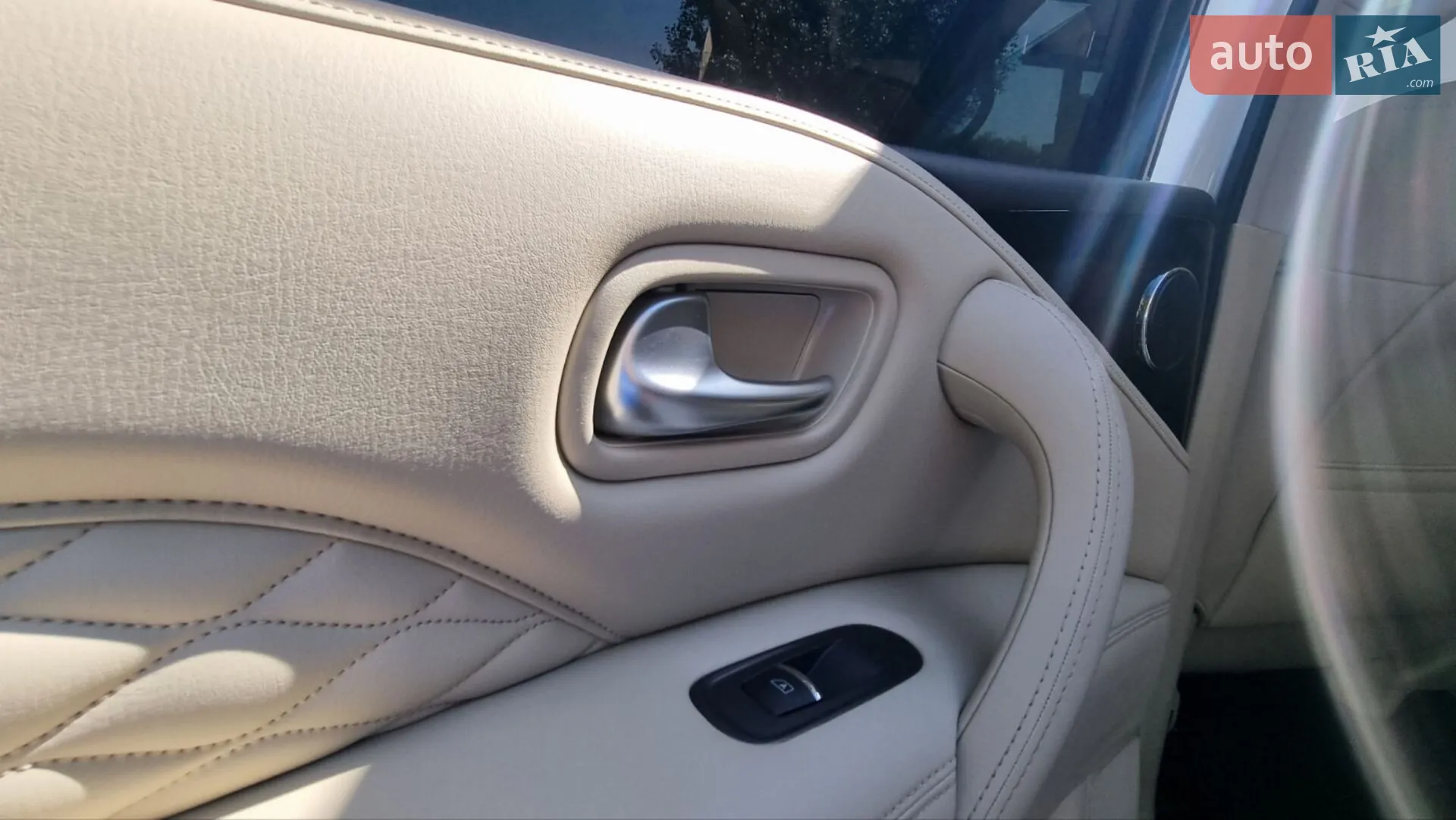 2018 Infiniti QX80 - мініатюра 16