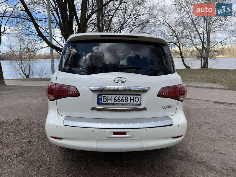 Внедорожник / Кроссовер Infiniti QX80 2016 в Тернополе