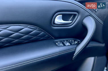 Внедорожник / Кроссовер Infiniti QX80 2020 в 
