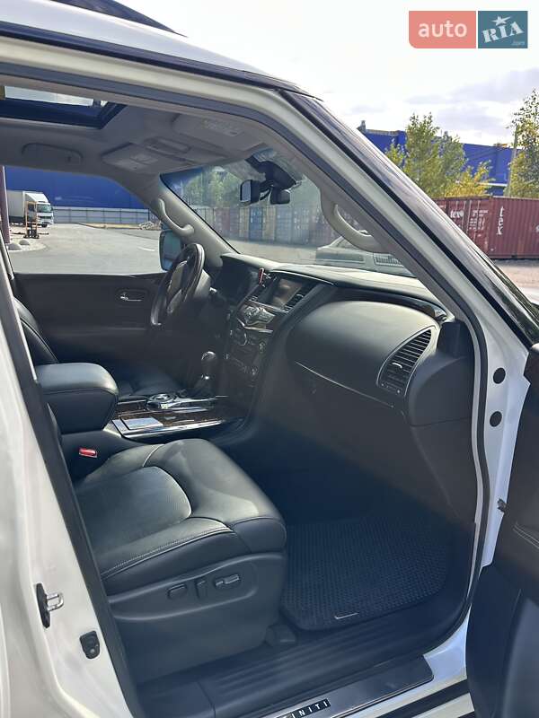 Позашляховик / Кросовер Infiniti QX80 2016 в Києві