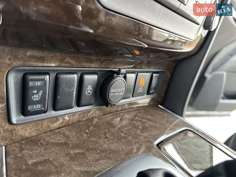 Внедорожник / Кроссовер Infiniti QX80 2015 в Киеве