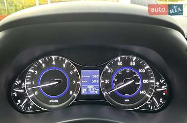 Внедорожник / Кроссовер Infiniti QX80 2015 в 