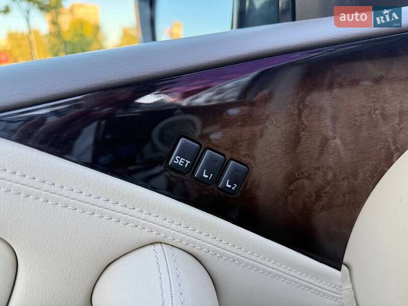 Внедорожник / Кроссовер Infiniti QX80 2013 в Киеве