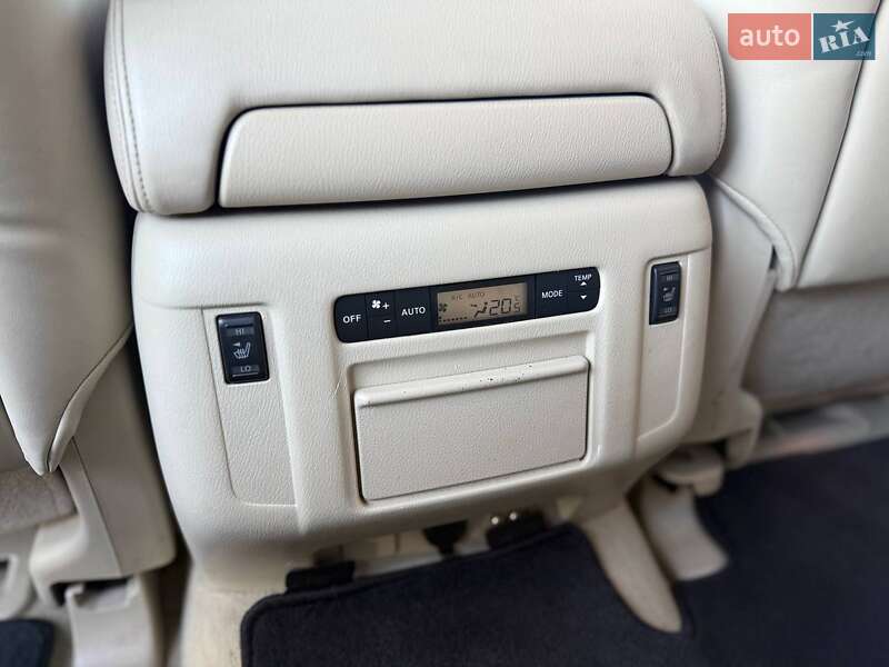 Внедорожник / Кроссовер Infiniti QX80 2013 в Киеве