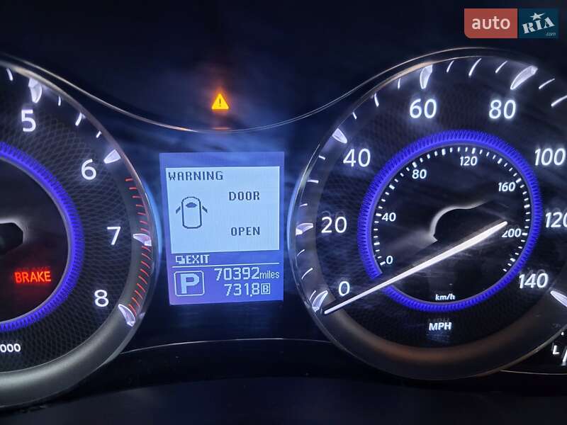 Позашляховик / Кросовер Infiniti QX80 2016 в Чернігові