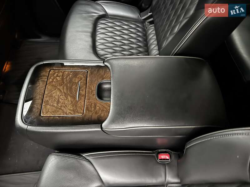 Позашляховик / Кросовер Infiniti QX80 2019 в Києві