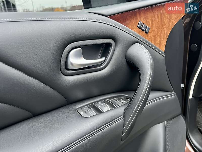 Внедорожник / Кроссовер Infiniti QX80 2017 в Киеве