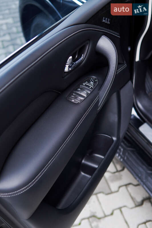 Внедорожник / Кроссовер Infiniti QX80 2019 в Хмельницком